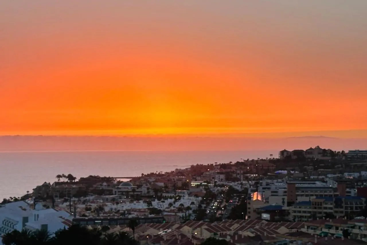 Holiday home Tenerife365 Ac Sunset Ocean City Mountain View Costa Adeje